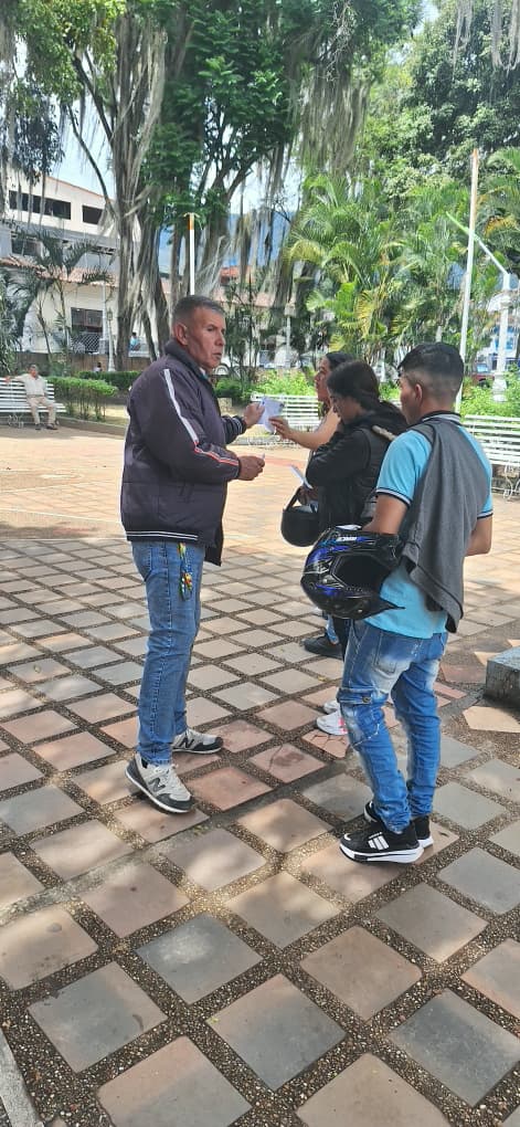Actividad de Profesionales por Boconó 5