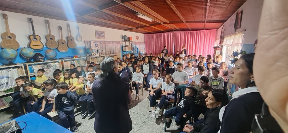Actividad de Profesionales por Boconó 10